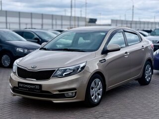 2015 Kia Rio III Рестайлинг, бежевый, 999990 рублей, вид 3