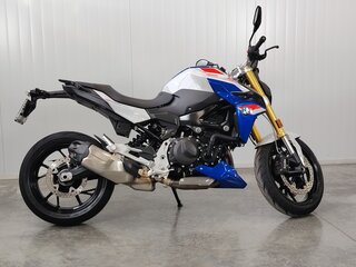 2024 BMW F 900 R, белый, 989000 рублей, вид 1