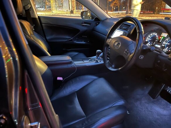 2008 Lexus IS 350 II, серый, 2150000 рублей - вид 5