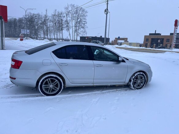 2013 Skoda Octavia III (A7), серебристый, 1150000 рублей - вид 1