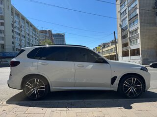 2023 BMW X5 30d IV (G05/G18) Рестайлинг, белый, 12200000 рублей, вид 3