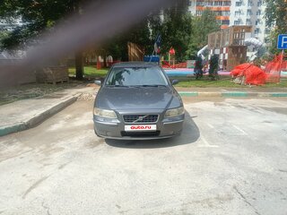 2005 Volvo S60 I Рестайлинг, серый, 550000 рублей, вид 1