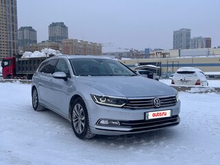 2015 Volkswagen Passat B8, серебристый, 1790000 рублей, вид 2