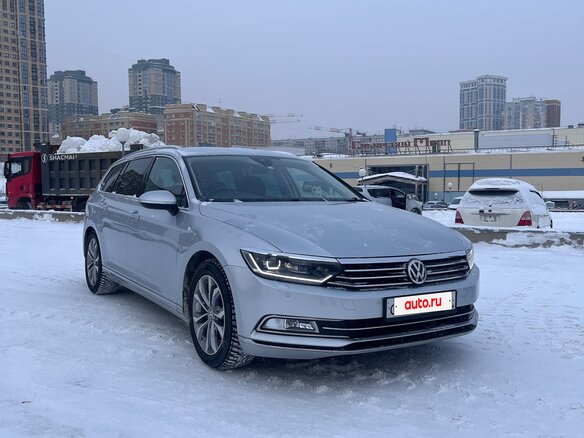 2015 Volkswagen Passat B8, серебристый, 1790000 рублей - вид 1