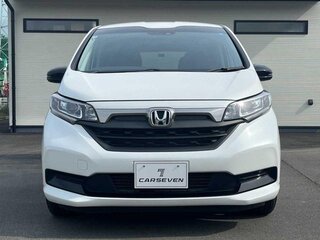 2022 Honda Freed II Рестайлинг, белый, 1190000 рублей, вид 1
