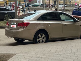 2011 Chevrolet Cruze I, золотистый, 580000 рублей, вид 4