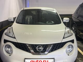 2017 Nissan Juke I Рестайлинг, белый, 1400000 рублей, вид 2