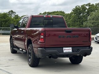 2025 Ram 1500 Quad Cab V Рестайлинг, красный, 5753000 рублей, вид 4