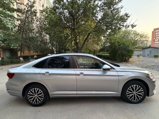 2021 Volkswagen Jetta 8-speed VII, серебристый, 1735000 рублей, вид 3