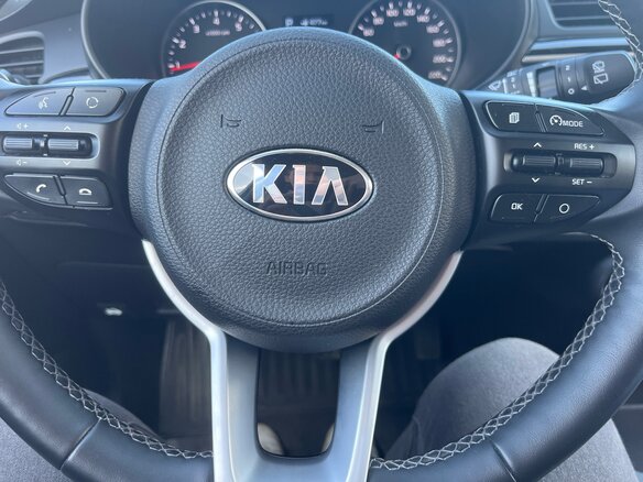 2020 Kia Rio X-Line IV, белый, 1700000 рублей - вид 10