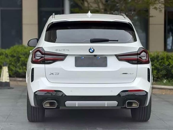 2022 BMW X3 25i xDrive III (G01) Рестайлинг, белый - вид 2