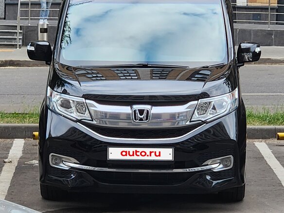 2015 Honda Stepwgn V, чёрный, 1800000 рублей