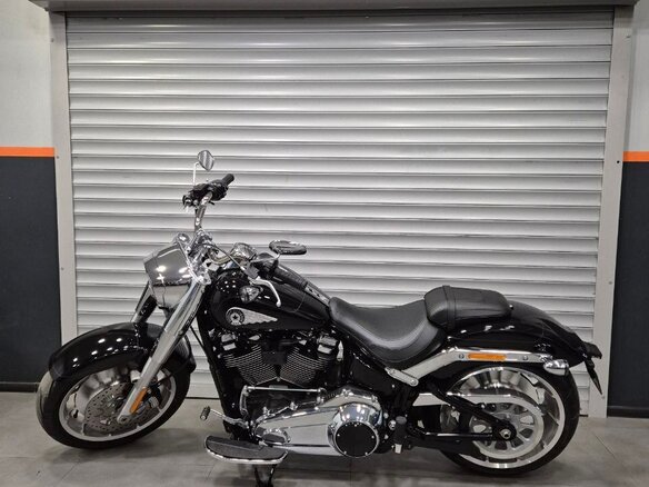 2026 Harley-Davidson Fat Boy, чёрный, 3800000 рублей - вид 8