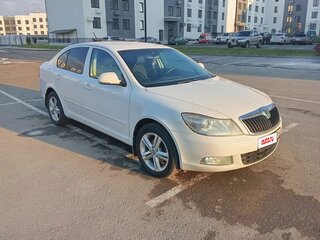 2012 Skoda Octavia II (A5) Рестайлинг, белый, 680000 рублей, вид 4