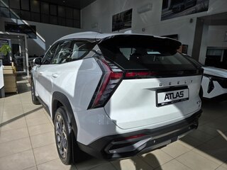 2026 Geely Atlas II, белый, 3449990 рублей, вид 4