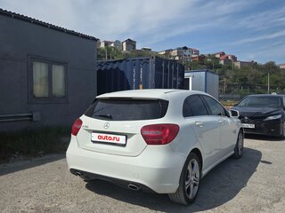 2013 Mercedes-Benz A-Класс 180 III (W176), белый, 1199999 рублей, вид 2