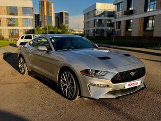 2019 Ford Mustang VI Рестайлинг, серебристый, 3300000 рублей, вид 2