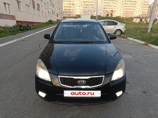 2010 Kia Rio II Рестайлинг, чёрный, 380000 рублей, вид 1