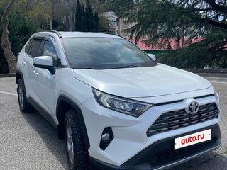 2019 Toyota RAV4 V (XA50), белый, 3200000 рублей, вид 2