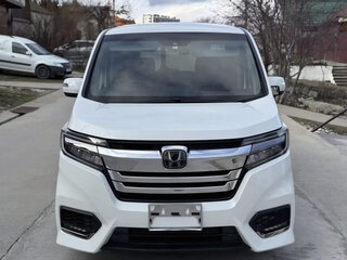 2022 Honda Stepwgn Spada V Рестайлинг, белый, 2460000 рублей, вид 2