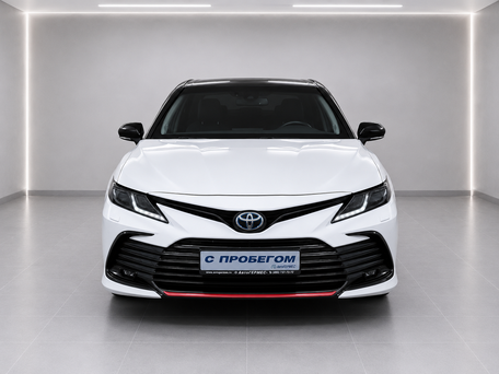 2022 Toyota Camry VIII (XV70) Рестайлинг, белый, 2750000 рублей, вид 2