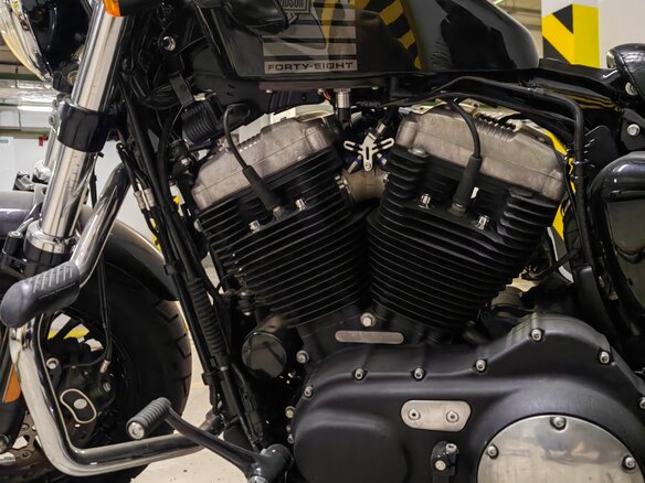 2018 Harley-Davidson Sportster 1200, чёрный, 1300000 рублей - вид 2