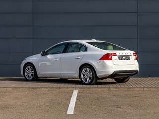2012 Volvo S60 II, белый, 1295000 рублей, вид 4