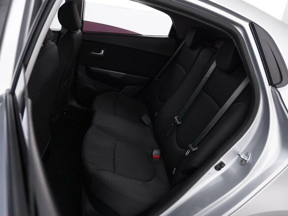 2017 Kia Rio III Рестайлинг, серебристый - вид 8