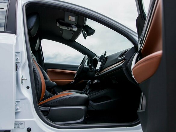 2026 Lada (ВАЗ) Vesta Cross I Рестайлинг (NG), белый - вид 10