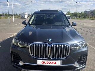 2020 BMW X7 40i I (G07), серый, 6000000 рублей, вид 2