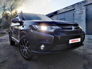 2015 Mitsubishi Outlander III Рестайлинг 2, серый, 1699000 рублей, вид 5