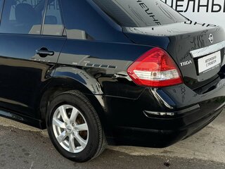 2012 Nissan Tiida I Рестайлинг, чёрный, 680000 рублей, вид 4