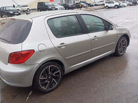 2006 Peugeot 307 I Рестайлинг, серебристый, 299999 рублей - вид 10