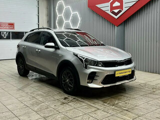 2021 Kia Rio X IV Рестайлинг, серебристый, 1750000 рублей, вид 1