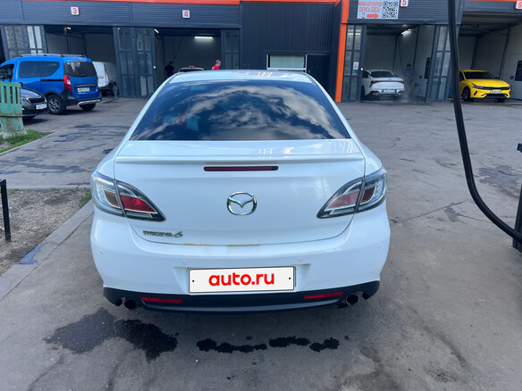 2012 Mazda 6 II (GH) Рестайлинг, белый, 1150000 рублей - вид 3