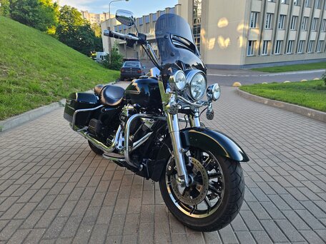 2019 Harley-Davidson Road King, зелёный, 1323969 рублей, вид 1