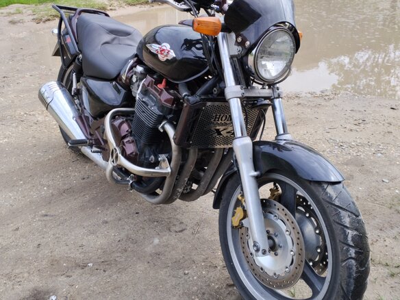 1997 Honda X4, чёрный - вид 1