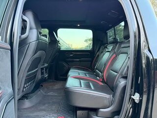 2026 Ram 1500 Crew Cab V Рестайлинг, чёрный, 8400444 рублей, вид 5