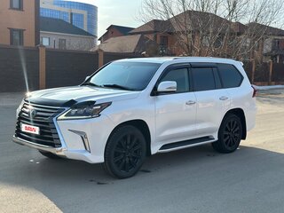 2017 Lexus LX 570 III Рестайлинг 2, белый, 6600000 рублей, вид 1