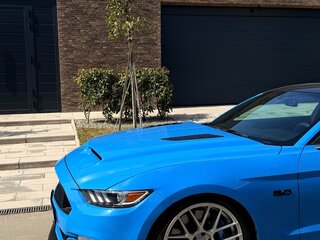 2017 Ford Mustang VI, голубой, 4200000 рублей, вид 4