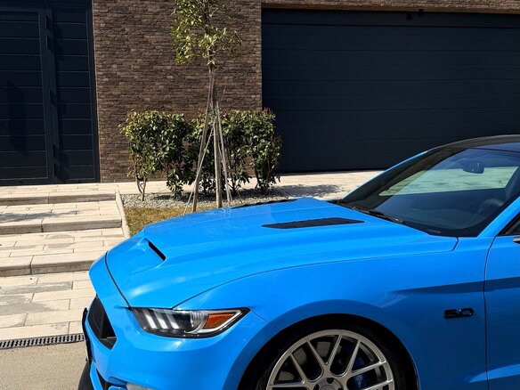 2017 Ford Mustang VI, голубой - вид 3