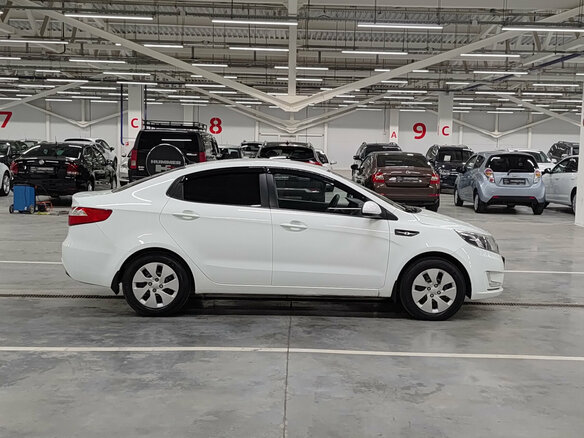 2012 Kia Rio 5-speed III, белый - вид 3