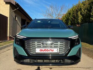 2022 Audi Q5 e-tron 40, зелёный, 4600000 рублей, вид 3