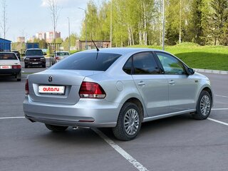 2016 Volkswagen Polo V Рестайлинг, серебристый, 750000 рублей, вид 5