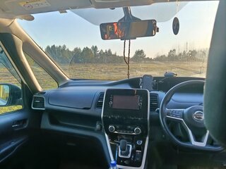 2019 Nissan Serena V (C27), белый, 1850000 рублей, вид 4