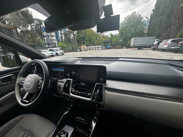 2021 Kia Sorento IV, белый, 4000000 рублей - вид 6