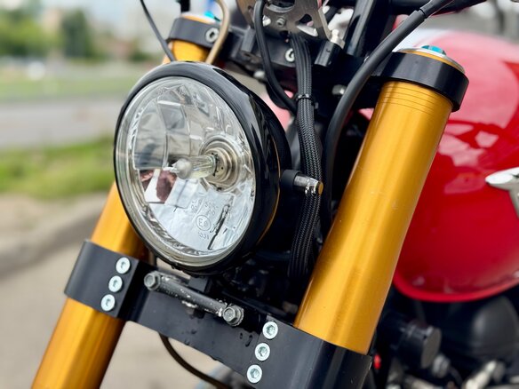 2010 Triumph Thruxton, красный, 865000 рублей - вид 7