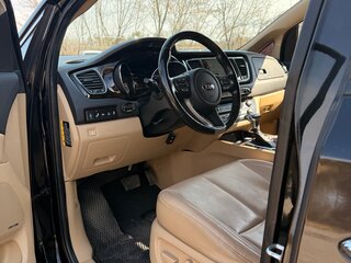 2019 Kia Carnival III, чёрный, 3330000 рублей, вид 5
