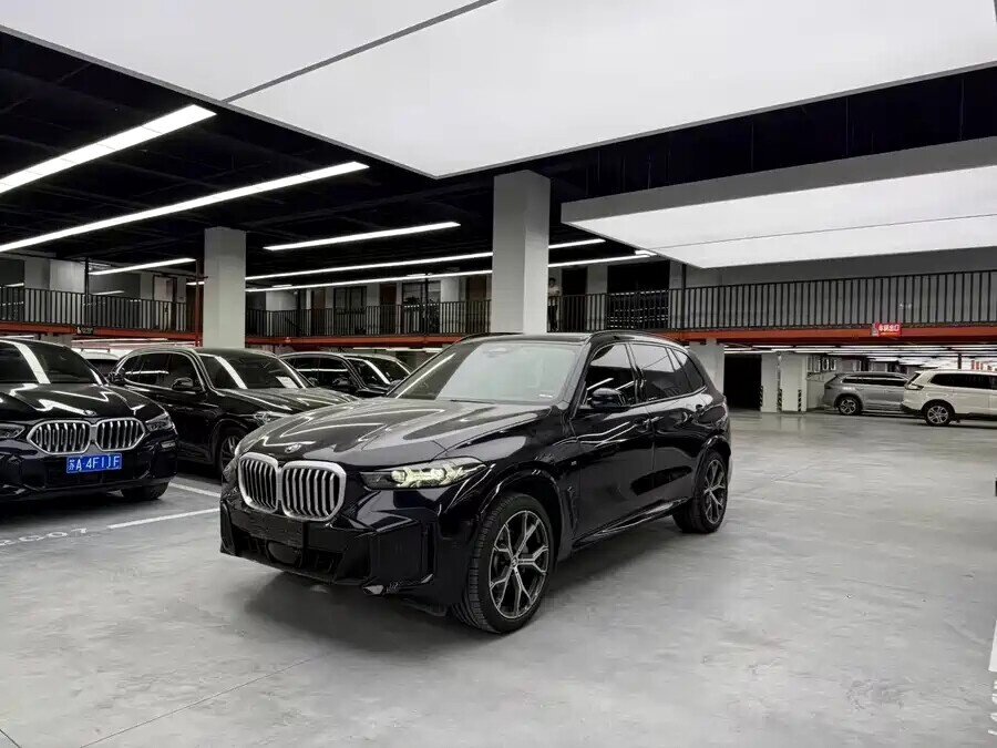 Открыть фотографии: BMW X5 IV (G05/G18) Рестайлинг