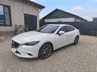 2017 Mazda 6 III (GJ) Рестайлинг, белый, 1700000 рублей, вид 4